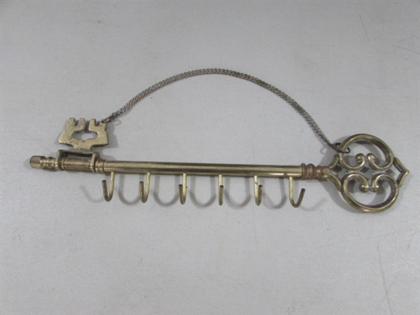 BRASS & COPPER SPITOON & BRASS POTS & KEY KEEPER