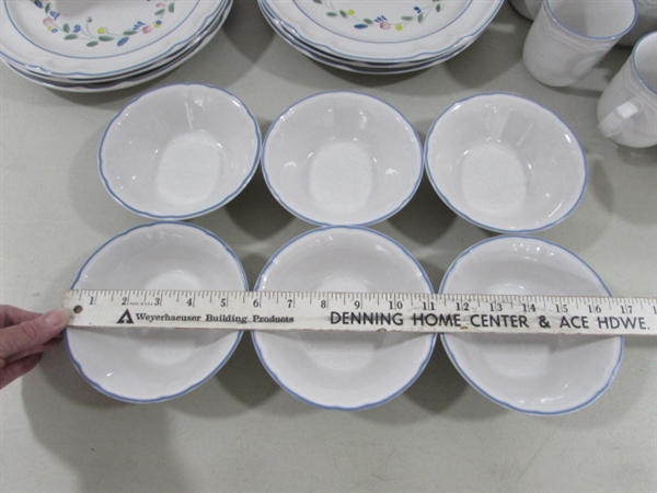 59 PIECE FLORAL EXPRESSIONS STONEWARE DINNERWARE
