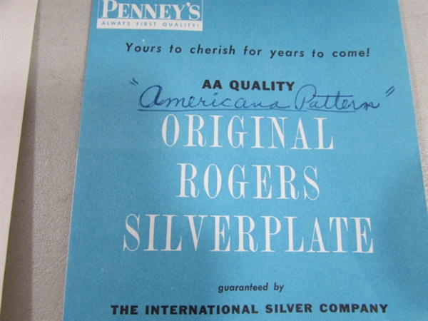 VINTAGE WM ROGERS AMERICANA SILVERPLATE FLATWARE SET IN STORAGE BOX - SERVICE FOR 8