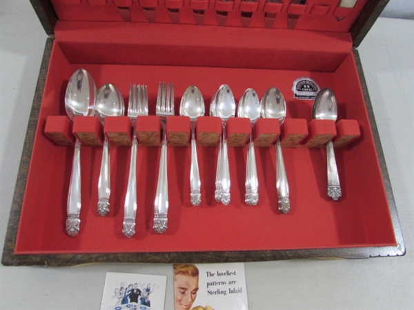 VINTAGE HOLMES & EDWARDS DANISH PRINCESS SILVERPLATE FLATWARE SET IN BOX + 6 LADY ESTHER TEASPOONS