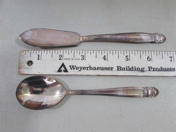 VINTAGE HOLMES & EDWARDS DANISH PRINCESS SILVERPLATE FLATWARE SET IN BOX + 6 LADY ESTHER TEASPOONS