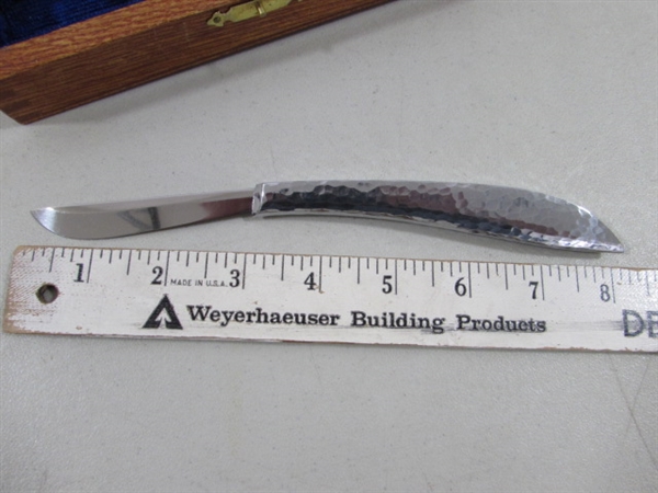 6 KATANA STEAK KNIVES IN CASE - NEW