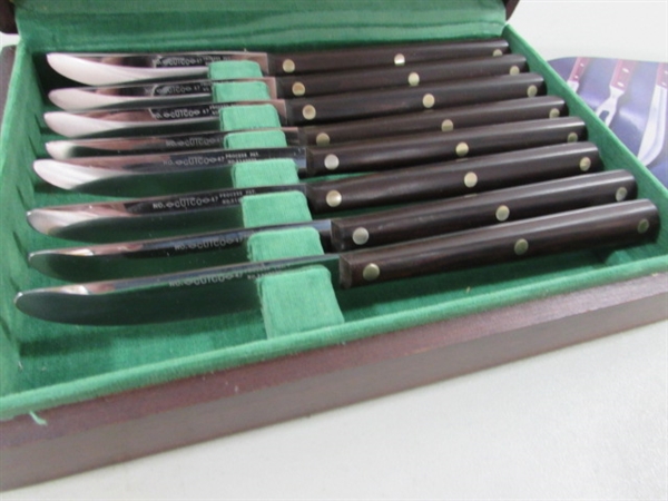 SET OF 8 VINTAGE CUTCO DINNER TABLE KNIVES IN CASE - NEW