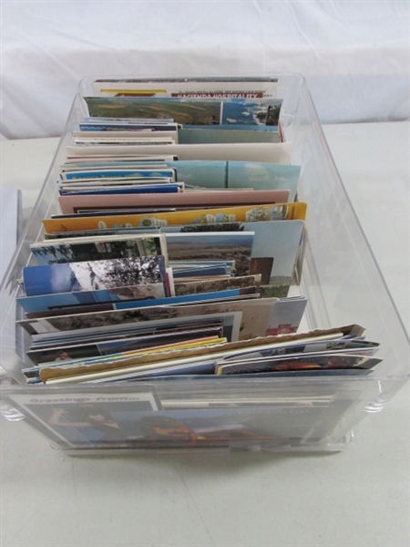 LARGE COLLECTION OF POSTCARDS & POSTCARD ALBUMS W/EXTRA PAGES