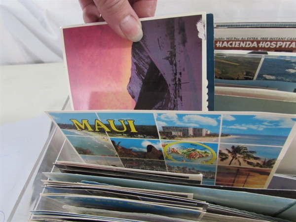 LARGE COLLECTION OF POSTCARDS & POSTCARD ALBUMS W/EXTRA PAGES