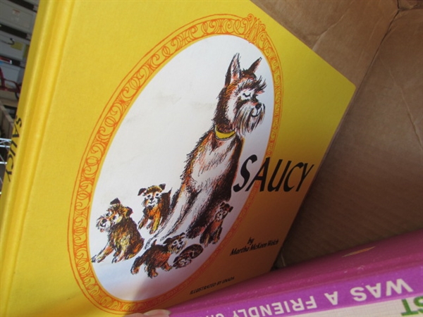 CHILDRENS BOOKS - DR SEUSS, LITTLE GOLDEN BOOKS & MORE