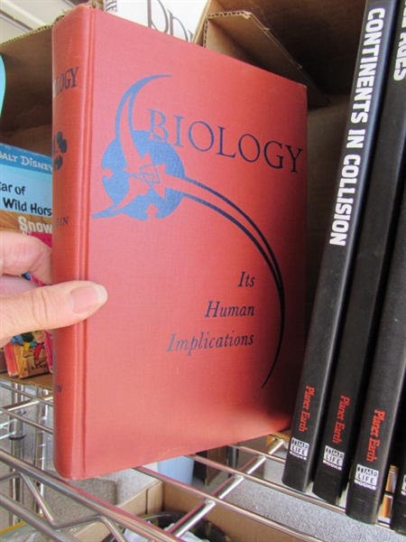 TIME LIFE PLANET EARTH & PRESIDENTS BOOKS