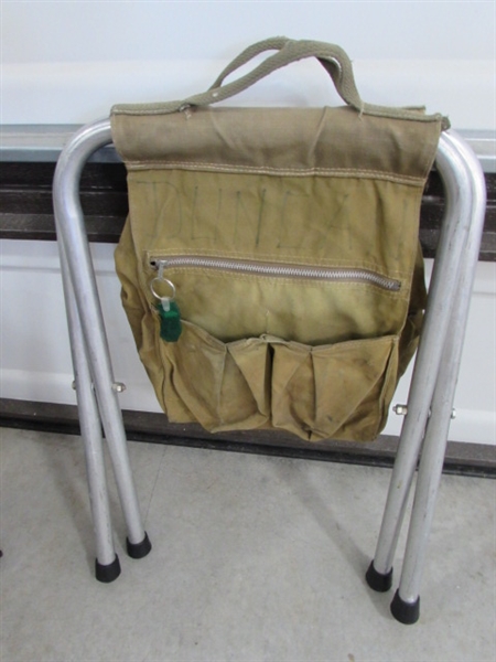 FOLDING HUNTING STOOLS