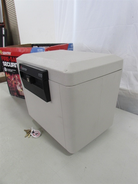 SENTRY FIRE SAFE - #1170 LETTER FILE SIZE - W/KEYS