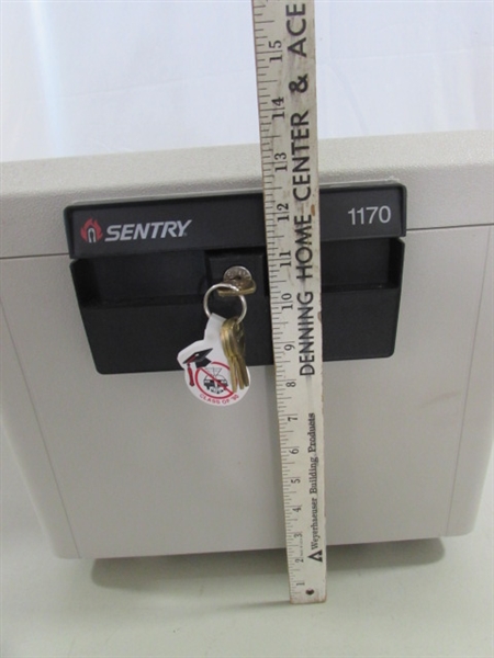 SENTRY FIRE SAFE - #1170 LETTER FILE SIZE - W/KEYS