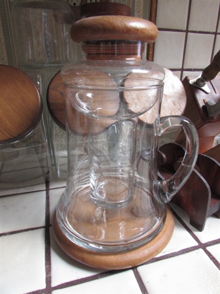 WOOD & GLASS ASSORTMENT OF KITCHEN CANISTERS, TEA PITCHER & 2 KNIFE BLOCKS