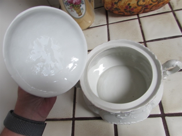 DECORATIVE PURSE COOKIE JAR, VINTAGE TUREEN, NEW APPLE TEAPOT & LEUCHTENBURG PITCHER