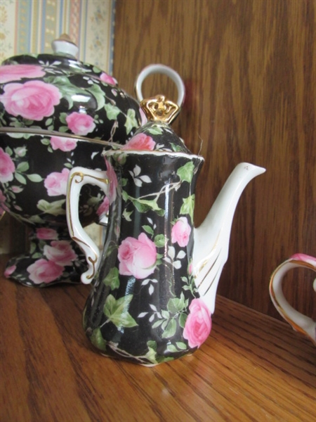 VICTORIA'S GARDEN TEA CUP, SAUCERS & POTS