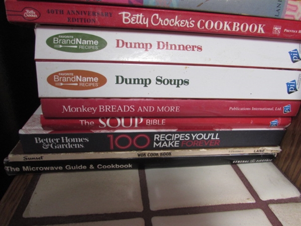 LARGE COLLECTION OF COOKBOOKS, MAGAZINES AND RECIPE CARDS FOR THE CROCKPOT