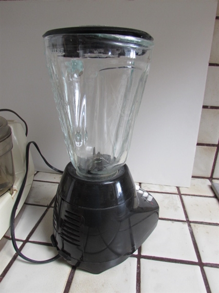 HAMILTON BEACH BLENDER AND GE FOOD PROCESSOR