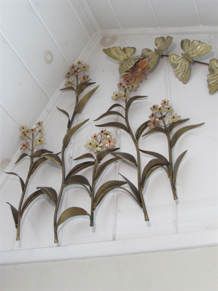 VINTAGE BRASS TONE DECORATIVE HAMMERED PLATES, FLORAL & BUTTERFLIES WALL DECOR