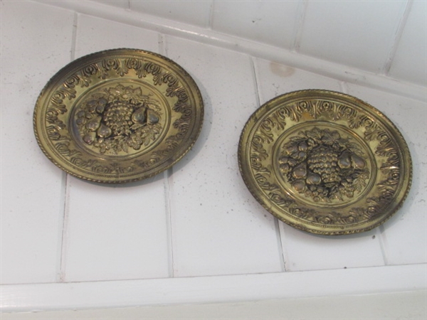 VINTAGE BRASS TONE DECORATIVE HAMMERED PLATES, FLORAL & BUTTERFLIES WALL DECOR