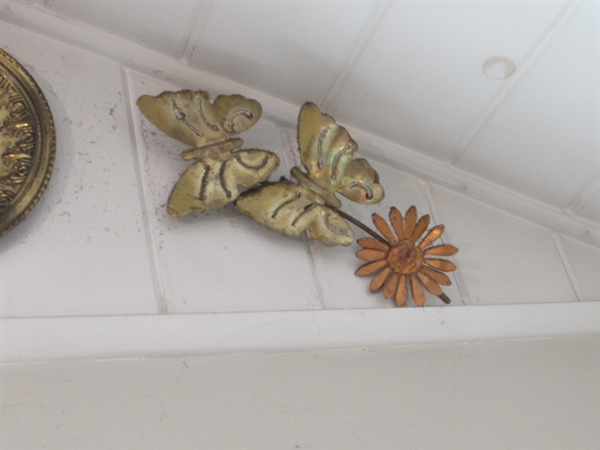 VINTAGE BRASS TONE DECORATIVE HAMMERED PLATES, FLORAL & BUTTERFLIES WALL DECOR