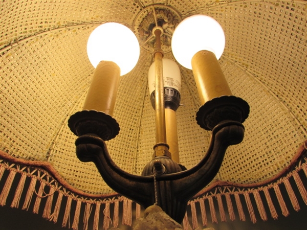 ANTIQUE VICTORIAN FLOOR LAMP