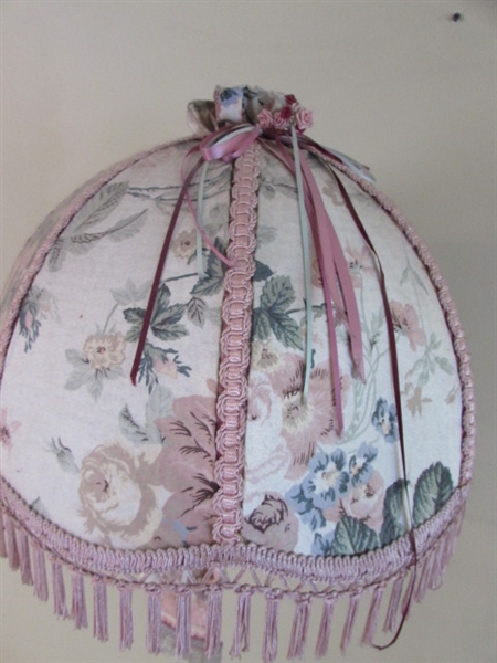 ANTIQUE VICTORIAN FLOOR LAMP