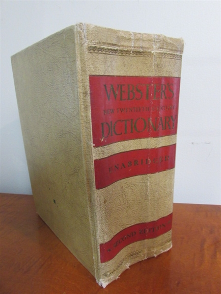 VINTAGE WEBSTER'S DICTIONARY 1966