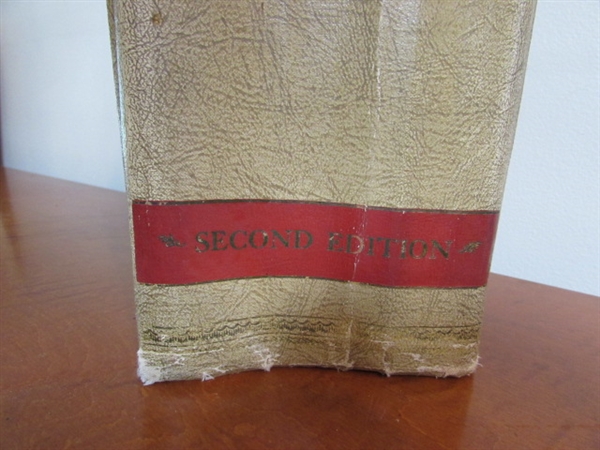 VINTAGE WEBSTER'S DICTIONARY 1966