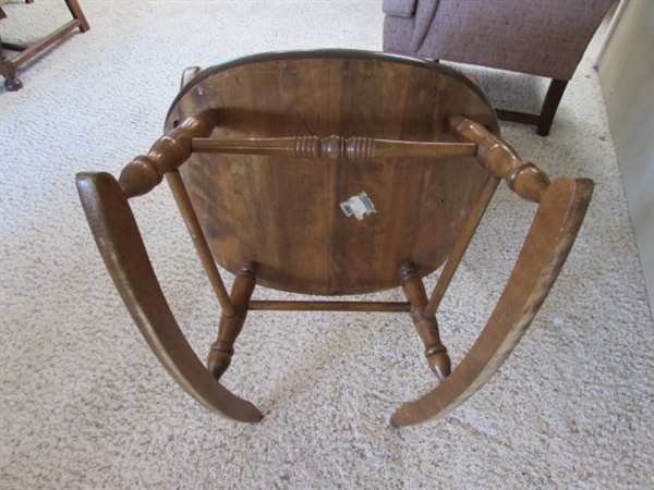 MAPLE ROCKING CHAIR