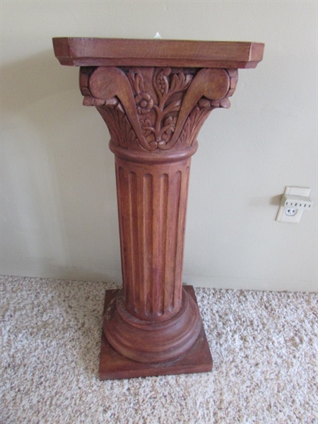 3 PLANT STAND WOOD TABLES IN VARIOUS SIZES