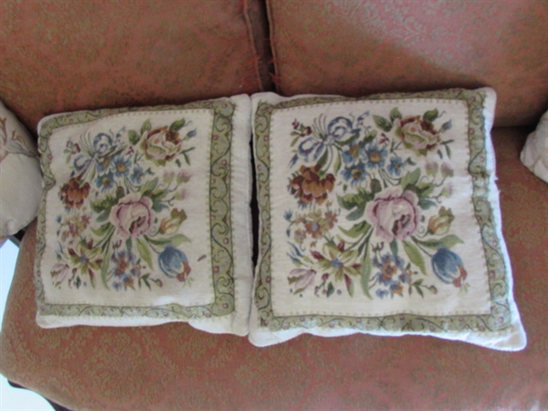 VINTAGE VICTORIAN LOVESEAT AND PILLOWS