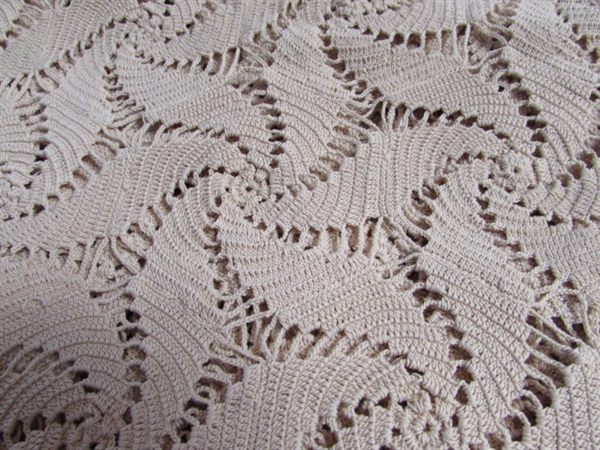 VINTAGE CROCHETED DOILIES AND TABLECLOTHS