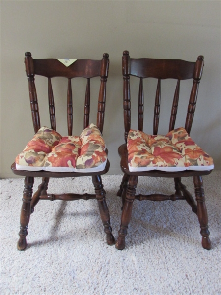 2 WOOD CHAIRS WITH CUSHIONS