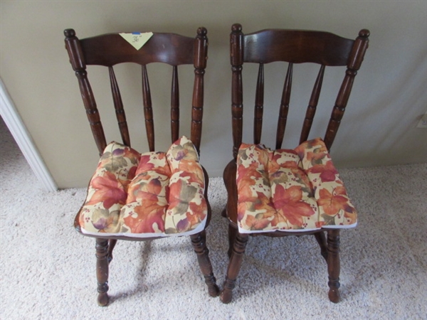 2 WOOD CHAIRS WITH CUSHIONS