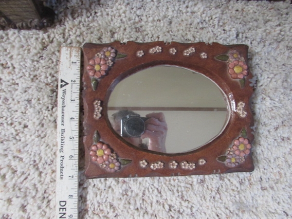 MIRRORS, PICTURE FRAME AND WALL ART