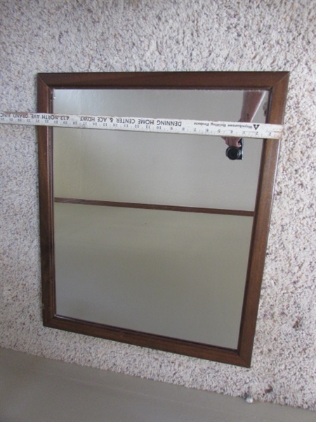 MIRRORS, PICTURE FRAME AND WALL ART