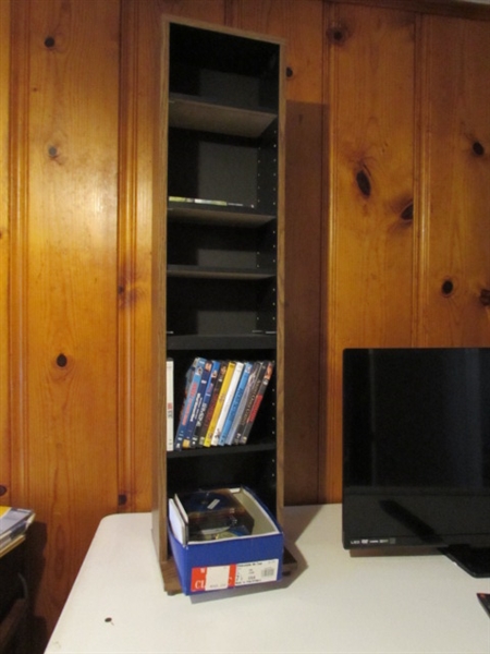 32 EMERSON TV WITH BUILT IN DVD PLAYER AND DVD/MEDIA STAND