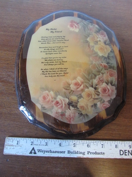 CRAFTING WOOD PLAQUES AND DECOR