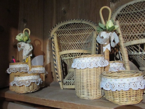 WICKER CHAIRS & DOLL DECOR