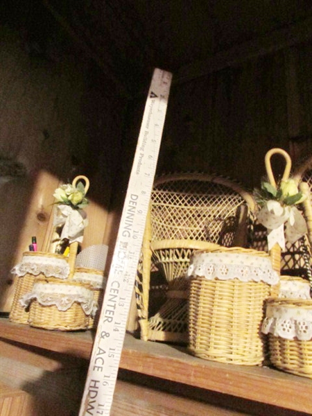 WICKER CHAIRS & DOLL DECOR