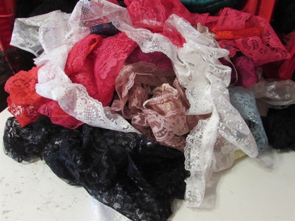 2 LARGE TUBS OF CRAFT LACE