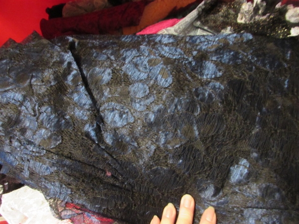 2 LARGE TUBS OF CRAFT LACE
