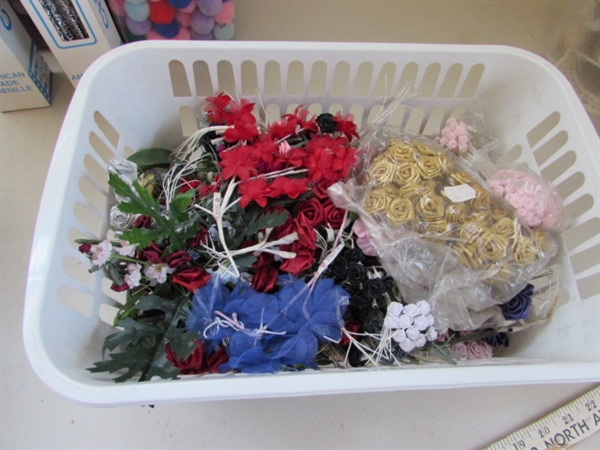 LARGE TUB OF CRAFT SUPPLIES