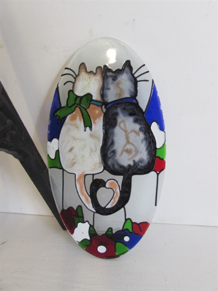 IRON DECORATIVE SWING, BOOKS & KITTY CATS