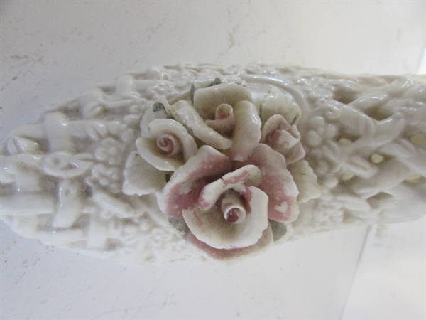 VICTORIAN PORCELAIN SHOES, RING HOLDER AND TRINKET BOXES