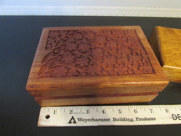 WOOD END TABLE AND BOXES