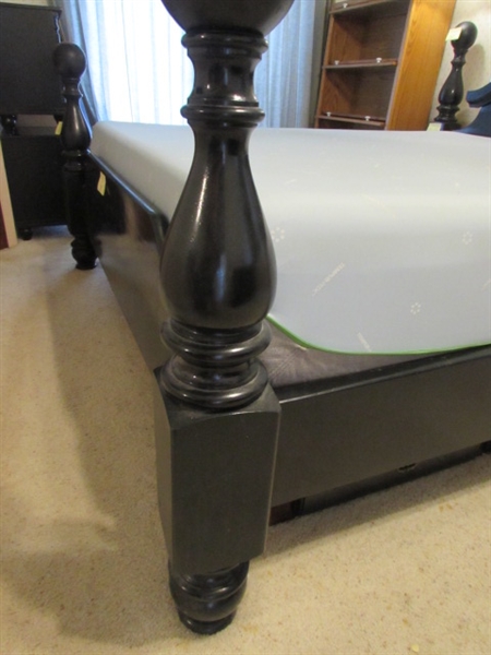 KING SIZE BED FRAME AND MATTRESS