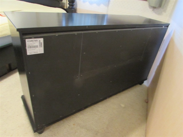8 DRAWER DRESSER
