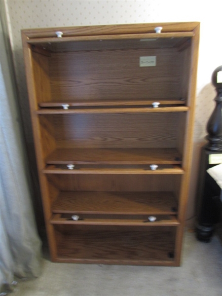 BARRISTER CABINET