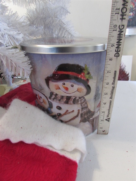 4' WHITE CHRISTMAS TREE, HANGING TREE W/LIGHTS, TINS, ETC
