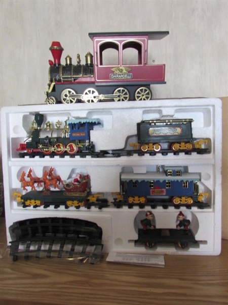 ANIMATED MUSICAL CHRISTMAS TRAIN