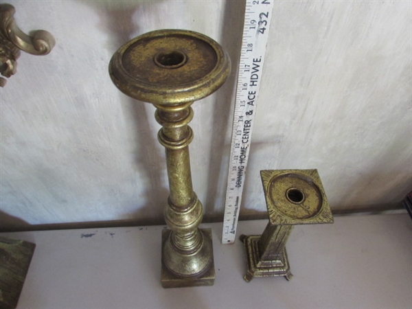 ORNATE GOLD TONE FRAMED MIRROR & CANDLE HOLDERS W/FLAMELESS CANDLES